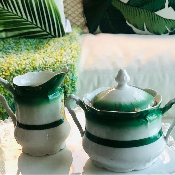 Estate Pieces Crown China Roses Cream & Sugar with lid - Picture 4 of 6